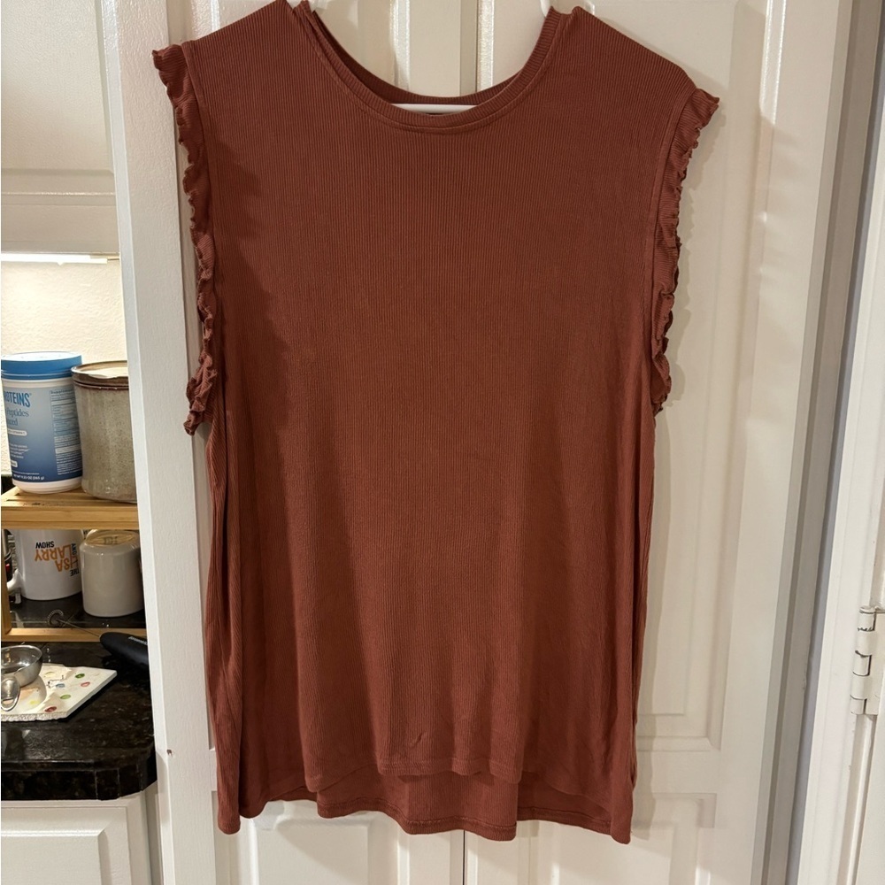 Dip Women's Sleeveless Top - Rust